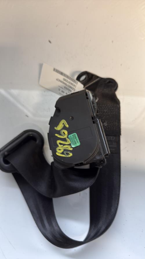Ceinture arriere droit VOLKSWAGEN FOX Essence - Image 2