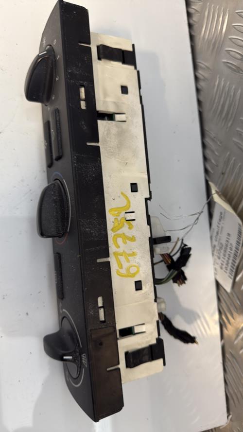 Commande chauffage BMW SERIE 3 E46 COMPACT PHASE 1 Diesel - Image 3