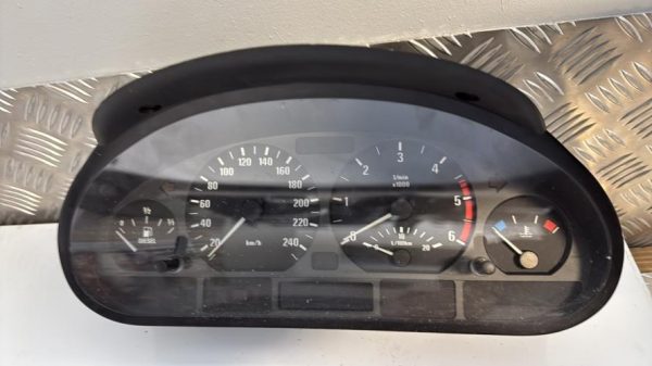 Compteur BMW SERIE 3 E46 COMPACT PHASE 1 Diesel - Image 1