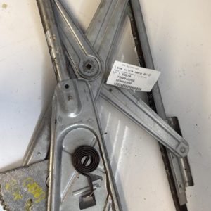 Leve vitre mecanique avant droit RENAULT TWINGO 1 PHASE 2 Essence - Image 1