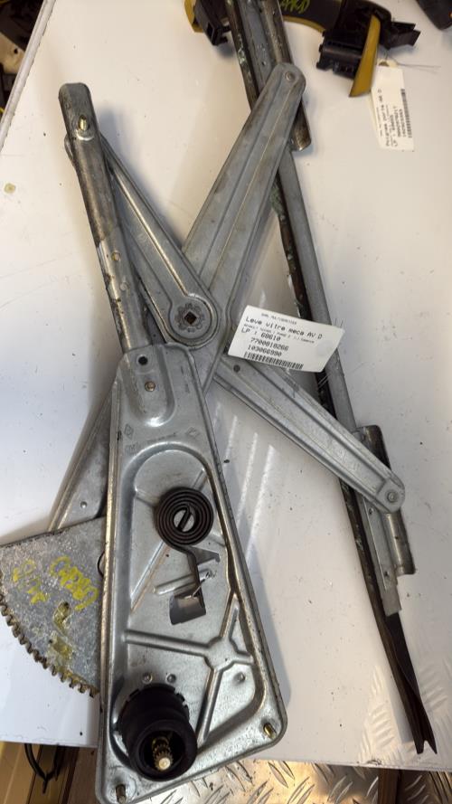 Leve vitre mecanique avant droit RENAULT TWINGO 1 PHASE 2 Essence - Image 1