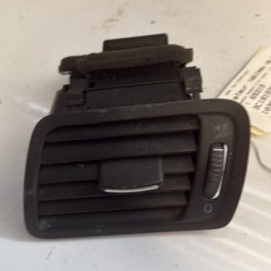 Aerateur tableau de bord avant droit VOLKSWAGEN PASSAT 5 CC COUPE Diesel - Image 1