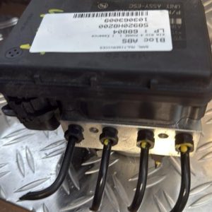 Bloc ABS (freins anti-blocage) KIA RIO 4 PHASE 1 Essence - Image 1