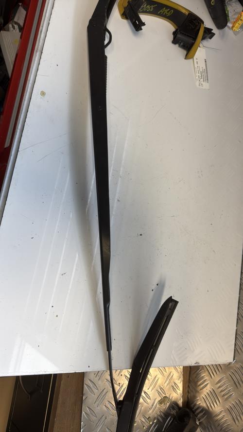 Bras essuie glace avant droit KIA RIO 4 PHASE 1 Essence - Image 2