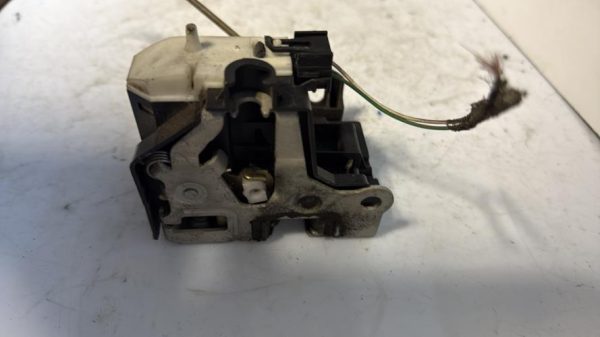 Serrure avant gauche RENAULT CLIO 2 PHASE 2 Essence - Image 2