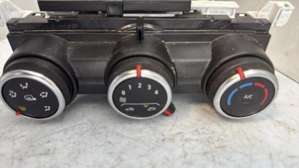 Commande chauffage RENAULT EXPRESS VAN Diesel/Hybride - Image 1
