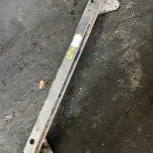 Renfort pare choc arriere (traverse) TOYOTA YARIS 2 PHASE 1 Diesel - Image 1