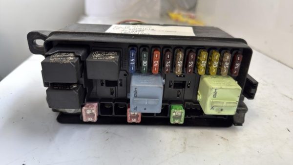 Porte fusible MINI MINI 2 R56 PHASE 1 Essence - Image 2