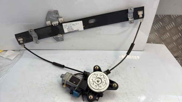Leve vitre electrique avant gauche CHEVROLET MATIZ 2 Essence - Image 1