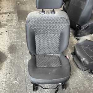 Siege avant droit RENAULT KANGOO 2 PHASE 1 Diesel - Image 1