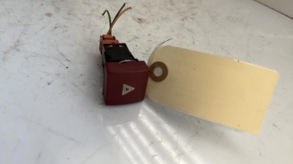 Bouton de warning PEUGEOT PARTNER 2 PHASE 1 Diesel - Image 2