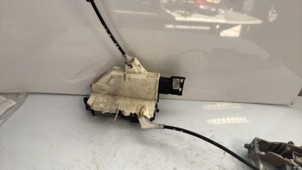 Serrure avant droit PEUGEOT PARTNER 2 PHASE 1 Diesel - Image 2