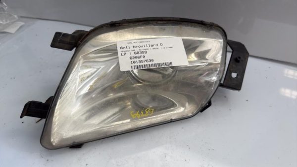 Anti brouillard droit (feux) PEUGEOT 308 1 SW PHASE 1 BREAK Diesel - Image 3