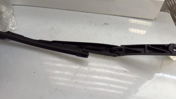 Bras essuie glace avant gauche SEAT IBIZA 4 PHASE 1 Essence - Image 2