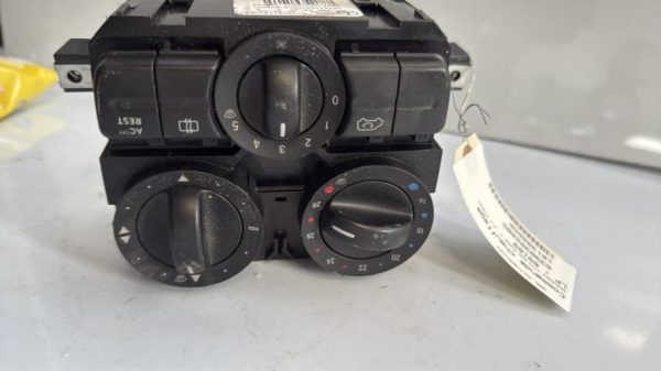 Commande chauffage MERCEDES VITO 639 PHASE 1 Diesel - Image 1