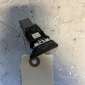 Bouton/Interrupteur AUDI A3 3 SPORTBACK RS3 PHASE 2 Essence - Image 1