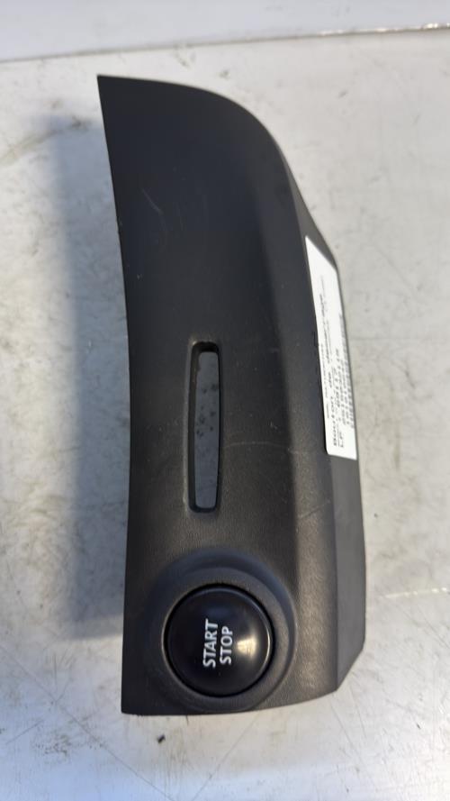 Bouton de demarrage RENAULT CLIO 4 PHASE 1 Diesel - Image 1