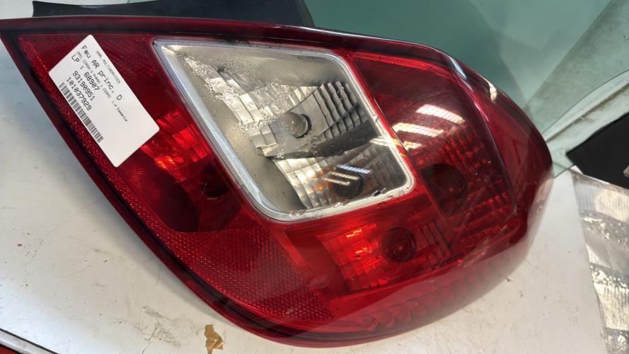 Feu arriere principal droit (feux) OPEL CORSA D PHASE 1 Essence - Image 2