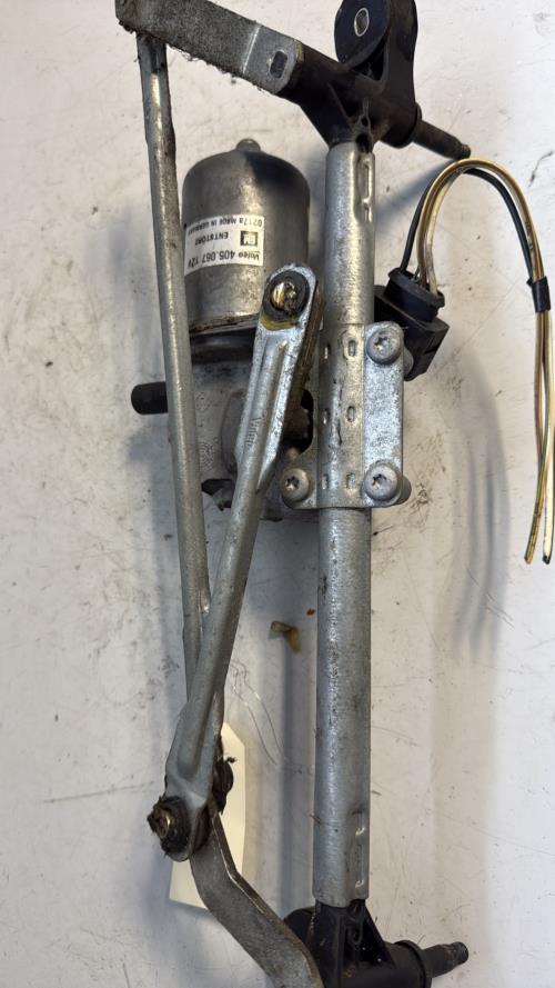 Moteur essuie glace avant OPEL CORSA D PHASE 1 Essence - Image 1