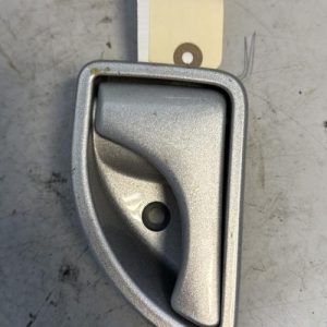 Poignee interieur avant droit RENAULT TWINGO 1 PHASE 3 Essence - Image 1