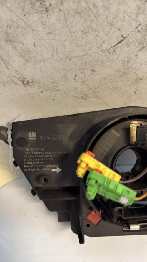Com (Bloc Contacteur Tournant+Commodo Essuie Glace+Commodo Phare) OPEL CORSA D PHASE 1 Diesel - Image 3