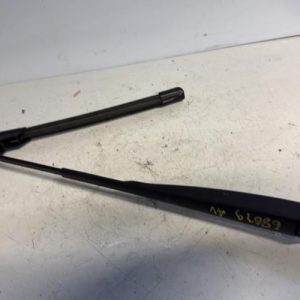 Bras essuie glace avant droit DACIA DUSTER 1 PHASE 2 Diesel - Image 1