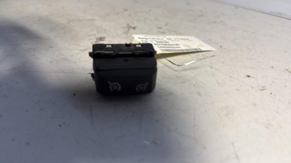 Regulateur de vitesse DACIA DUSTER 1 PHASE 2 Diesel - Image 1