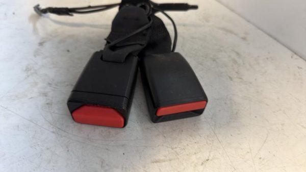 Attache ceinture arriere droit RENAULT CLIO 4 PHASE 1 Diesel - Image 3