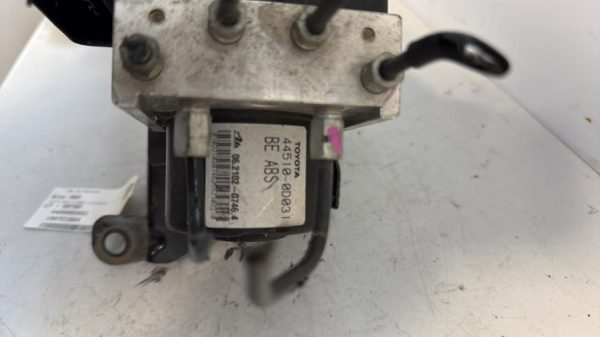 Bloc ABS (freins anti-blocage) TOYOTA YARIS 2 PHASE 1 Diesel - Image 3