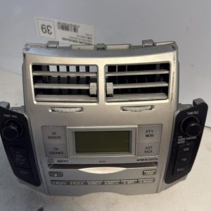 Autoradio d'origine TOYOTA YARIS 2 PHASE 1 Diesel - Image 1