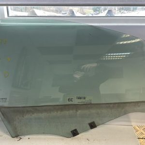 Vitre avant droit RENAULT CLIO 4 PHASE 1 Diesel - Image 1