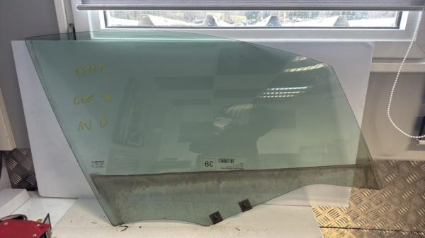 Vitre avant droit RENAULT CLIO 4 PHASE 1 Diesel - Image 1
