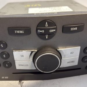 Autoradio d'origine OPEL ASTRA H PHASE 1 BREAK Diesel - Image 1