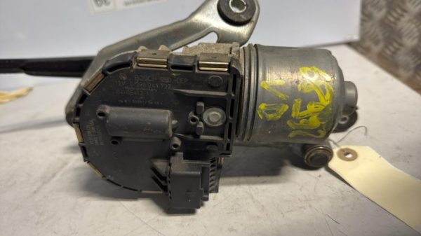 Moteur essuie glace avant droit PEUGEOT 407 PHASE 1 Diesel - Image 3