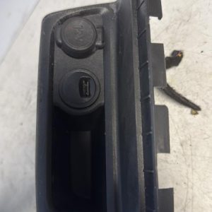 Allume cigare PEUGEOT 208 1 PHASE 2 Diesel - Image 1