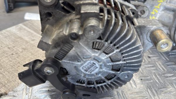Alternateur PEUGEOT 407 PHASE 1 Diesel - Image 2