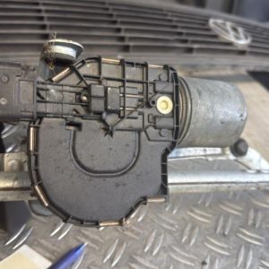 Moteur essuie glace avant PEUGEOT 308 1 SW PHASE 1 BREAK Diesel - Image 1