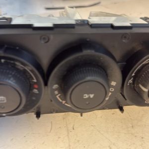 Commande chauffage PEUGEOT 308 1 SW PHASE 2 BREAK Diesel - Image 1