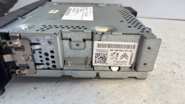 Autoradio d'origine PEUGEOT 308 1 SW PHASE 2 BREAK Diesel - Image 2