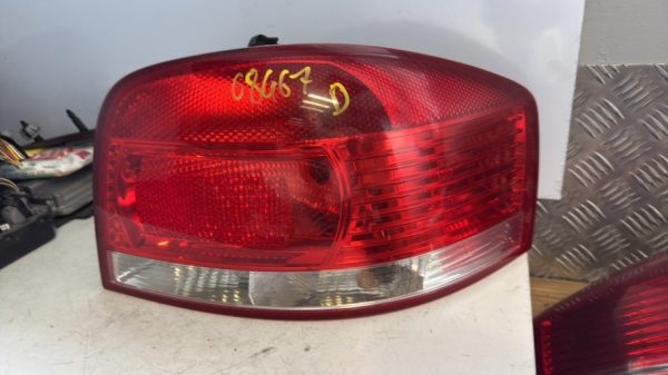 Feu arriere principal droit (feux) AUDI A3 2 PHASE 1 Diesel - Image 2