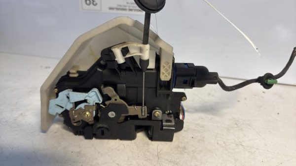 Serrure arriere gauche VOLKSWAGEN GOLF 5 Diesel - Image 1
