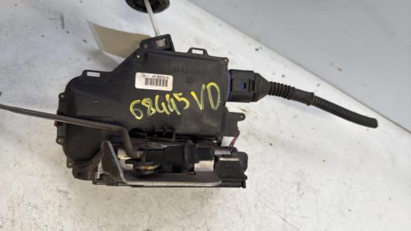 Serrure avant droit AUDI A3 2 PHASE 1 Diesel - Image 4