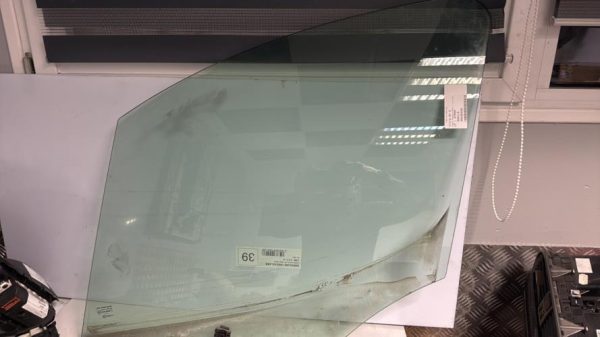 Vitre avant gauche PEUGEOT PARTNER 2 PHASE 2 Diesel - Image 3