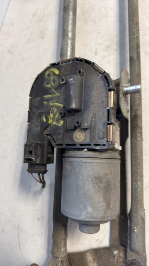 Moteur essuie glace avant SKODA OCTAVIA 2 PHASE 1 BREAK Diesel - Image 3