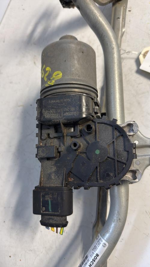 Moteur essuie glace avant PEUGEOT 208 1 PHASE 2 Essence - Image 2