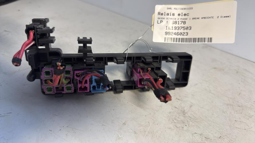 Relais electrique SKODA OCTAVIA 2 PHASE 1 BREAK Diesel - Image 1
