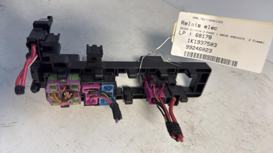 Relais electrique SKODA OCTAVIA 2 PHASE 1 BREAK Diesel - Image 3