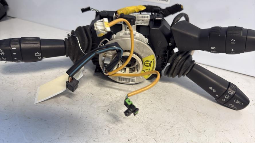 Com (Bloc Contacteur Tournant+Commodo Essuie Glace+Commodo Phare) FIAT BRAVO 2 Diesel - Image 1