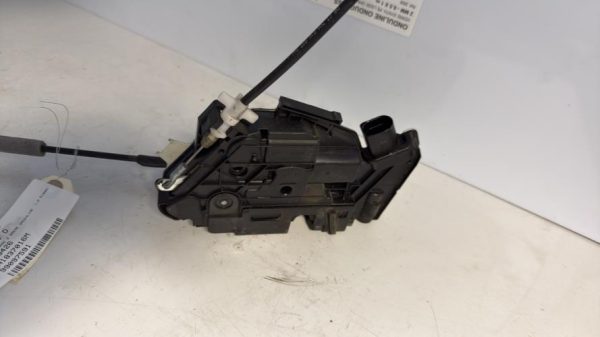Serrure avant droit SKODA FABIA 2 PHASE 2 BREAK Diesel - Image 3