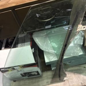 Vitre avant gauche RENAULT MEGANE 3 PHASE 2 BREAK Diesel - Image 1